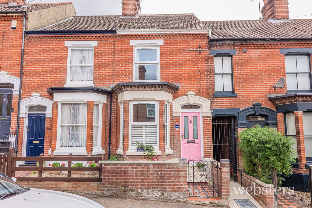 Property photo 1 of 11