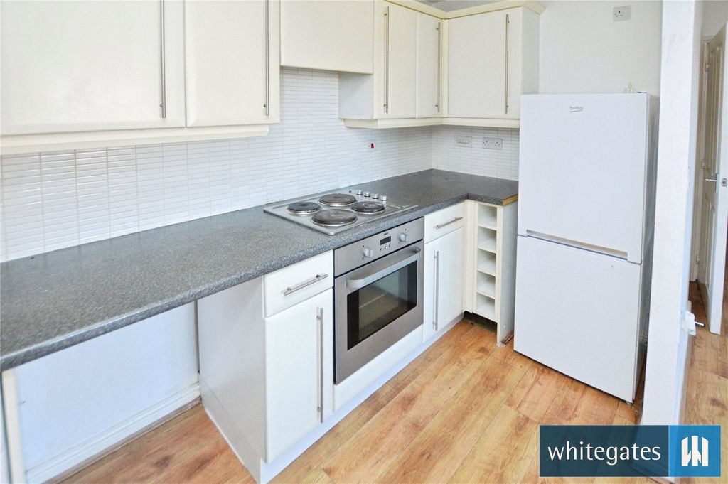 Property photo 3 of 9 Picture No. 18