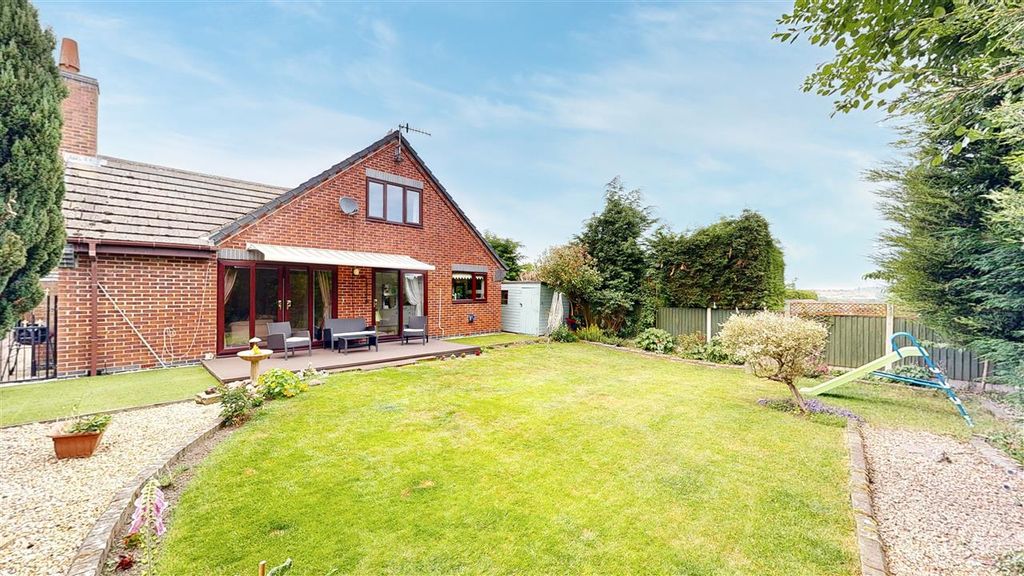 Property photo 2 of 16