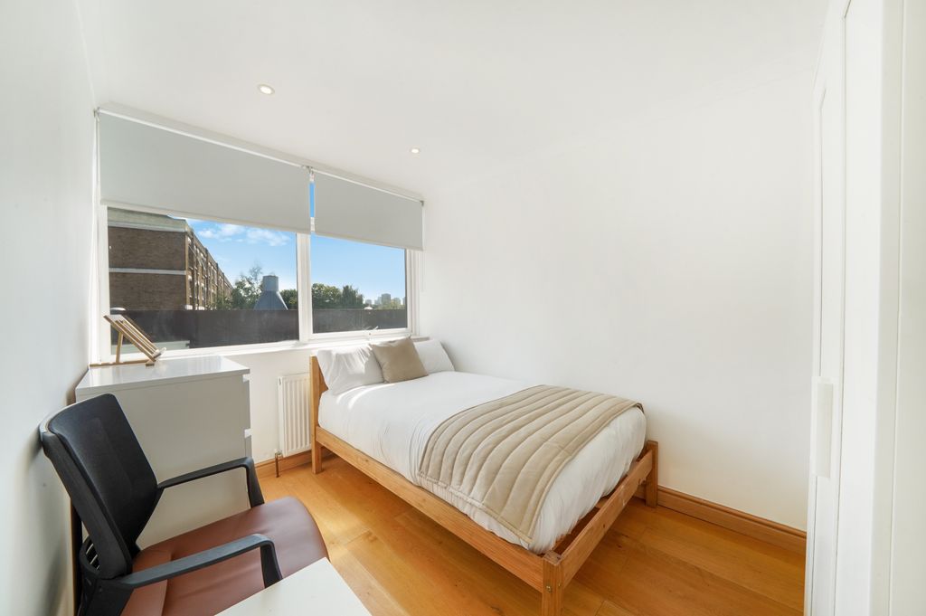 Property photo 1 of 8 Picture No. 06