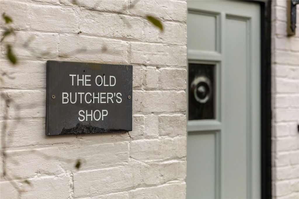 Property photo 2 of 14 House Sign