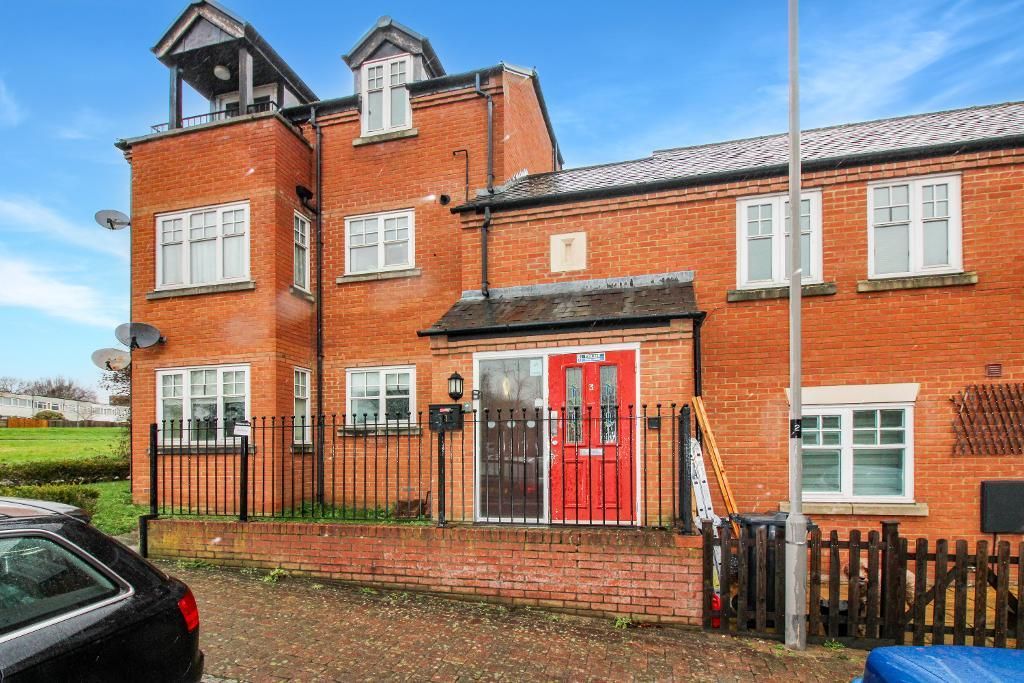 Property photo 1 of 9 Front