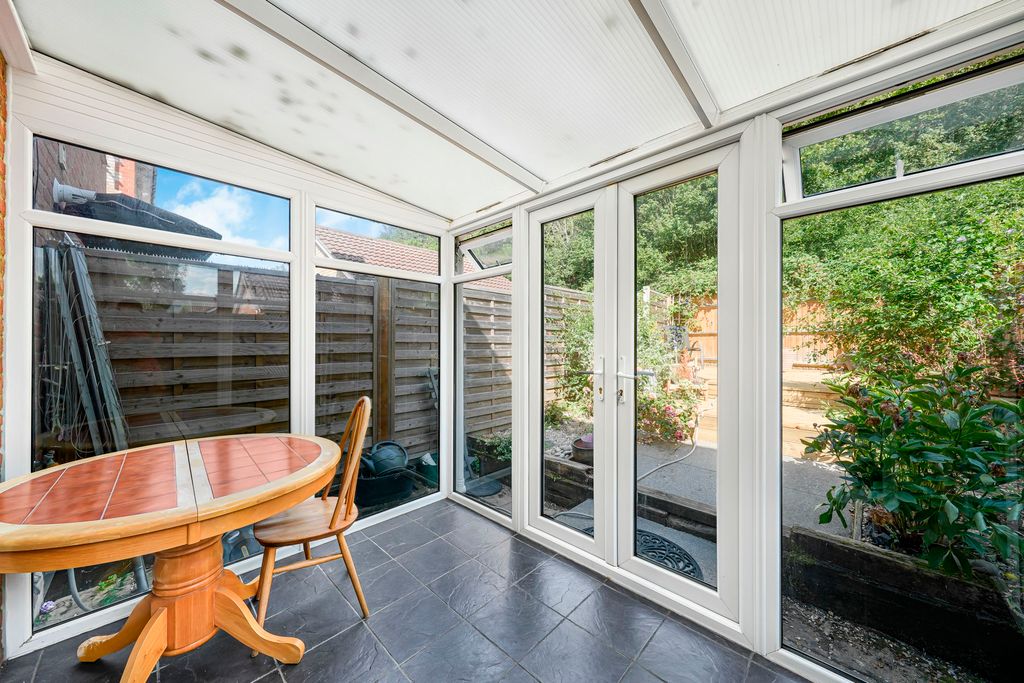Property photo 3 of 31