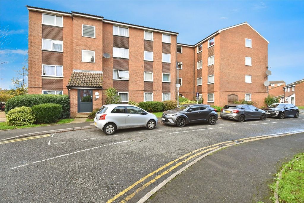 Property photo 1 of 9 Front