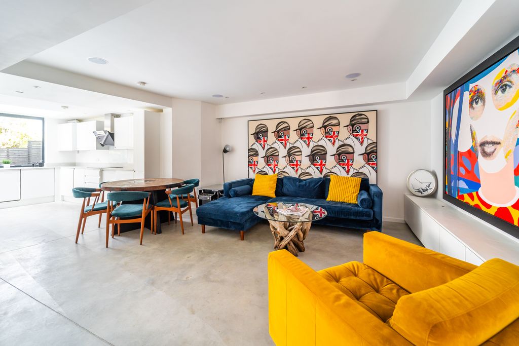 Property photo 1 of 12 Ndb05666