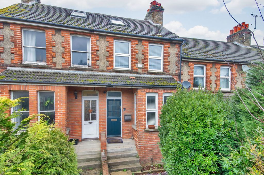 Property photo 1 of 28