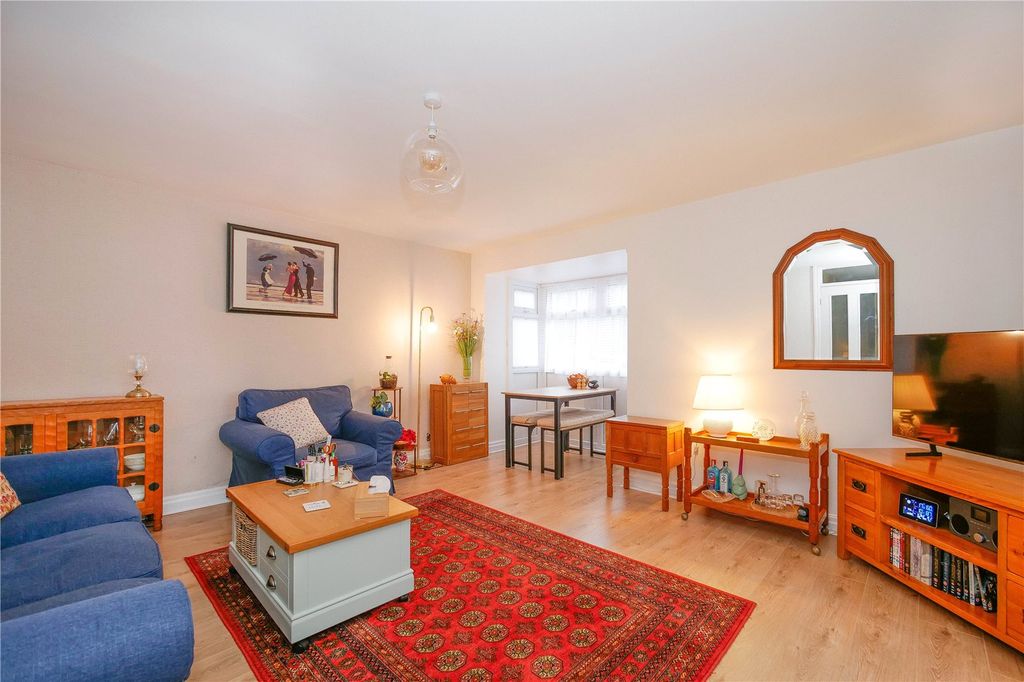 Property photo 2 of 15 Picture No. 05