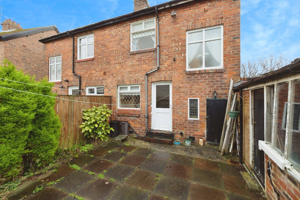 Property photo 3 of 15