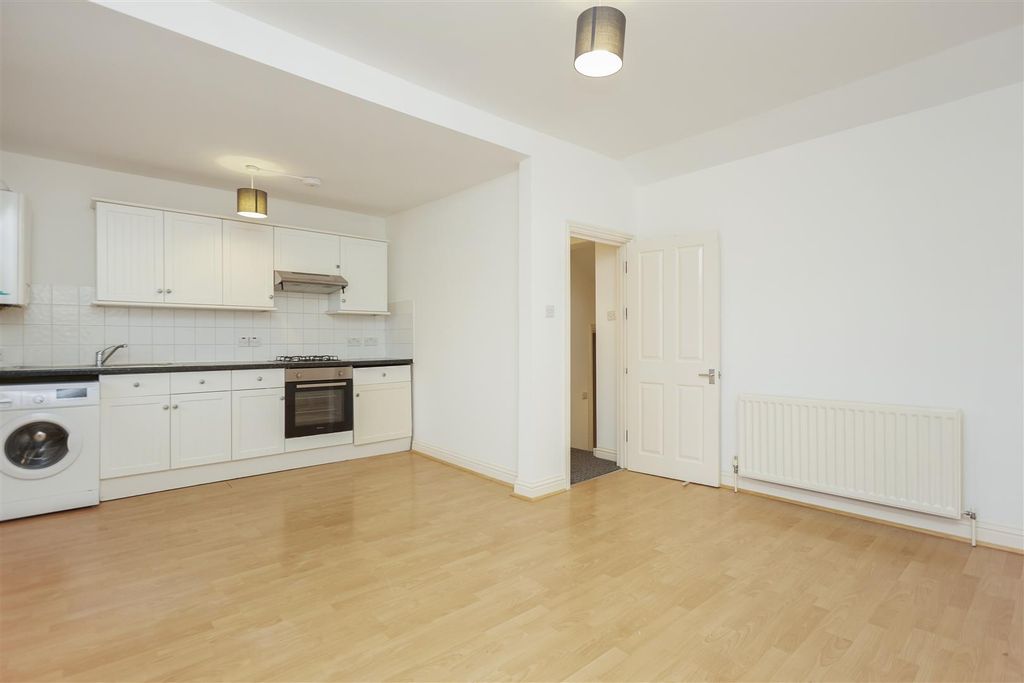 Property photo 2 of 6 Flat C 291079 (6).Jpg