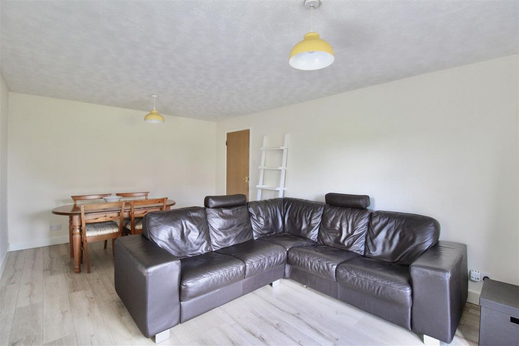 Property photo 3 of 7 Img_1397.Jpg