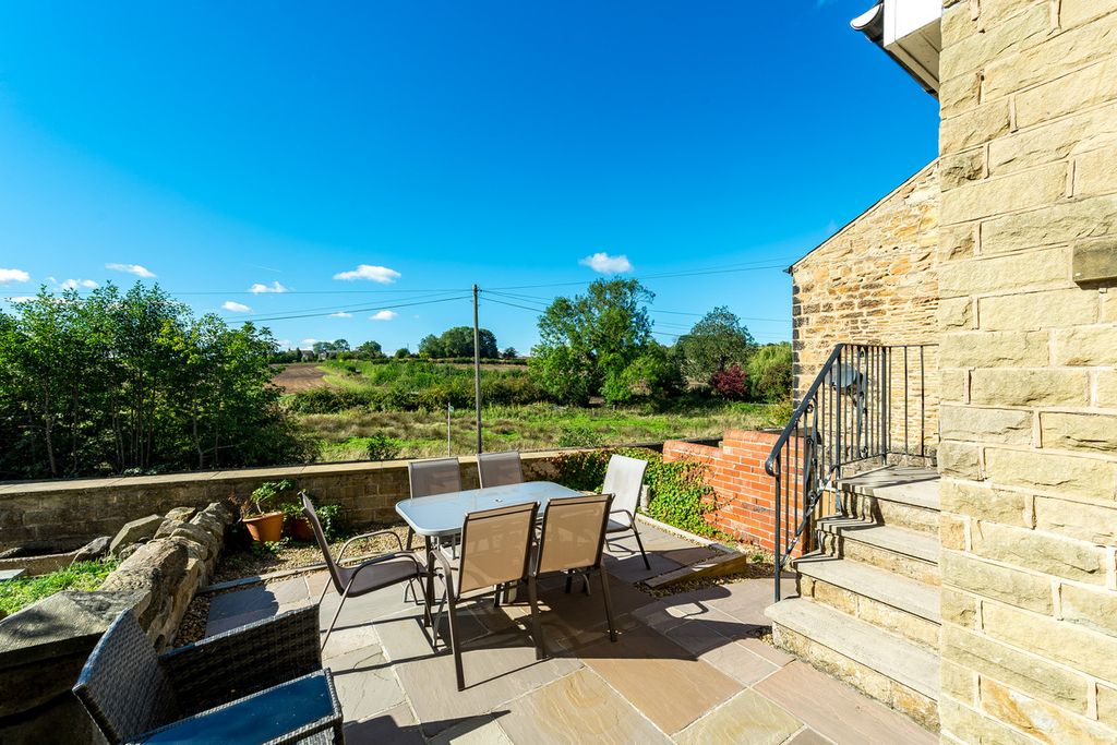 Property photo 3 of 21