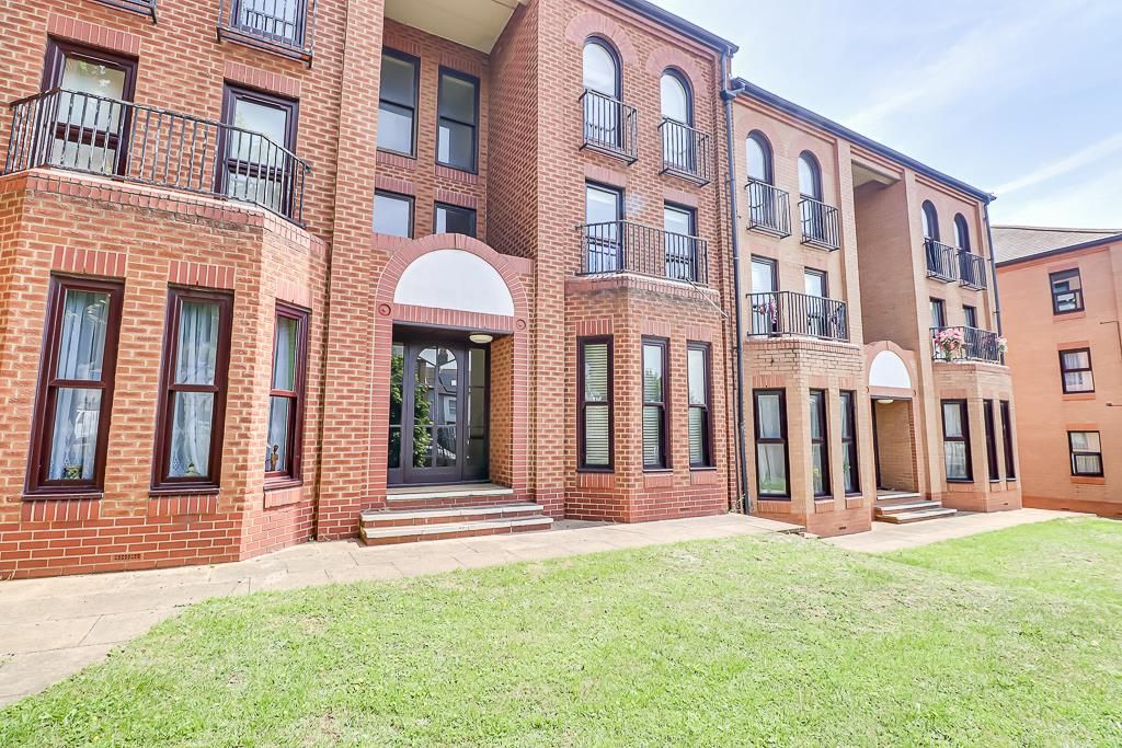 Property photo 1 of 15 Front