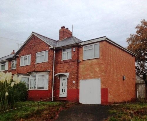 Property photo 2 of 13 Front House With Garage And Drive