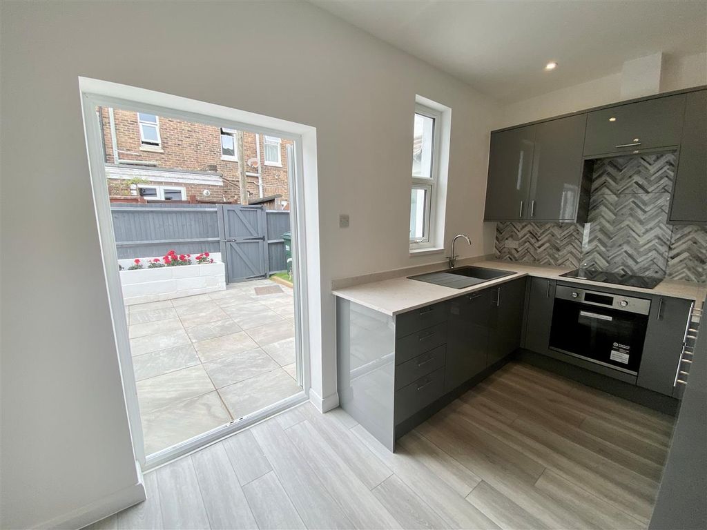 Property photo 2 of 9 1.Jpg