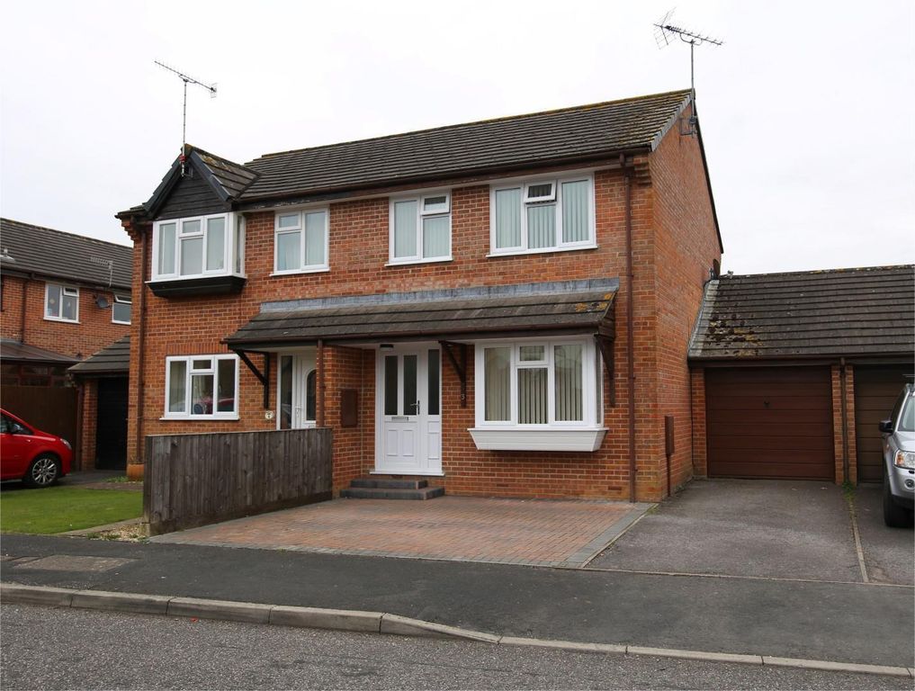 Property photo 1 of 12