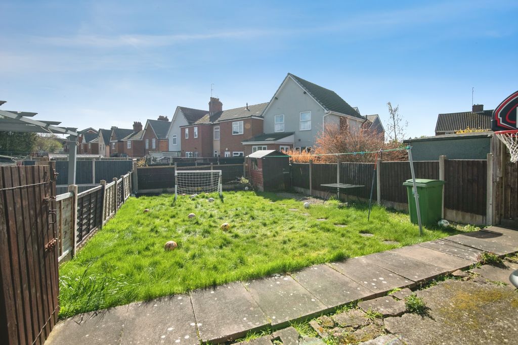 Property photo 3 of 15