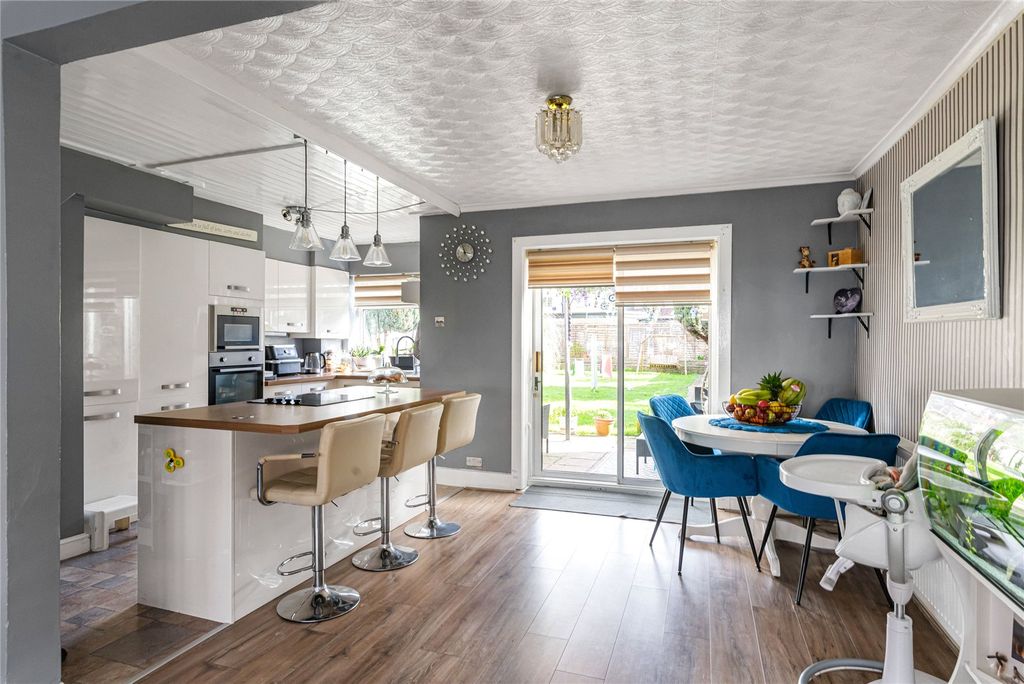 Property photo 3 of 18 Kitchen/Diner