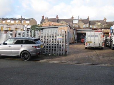 Property photo 3 of 3 Photo 6