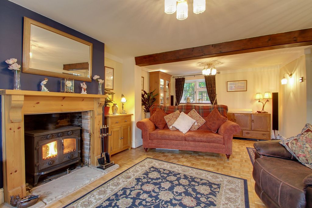 Property photo 2 of 30