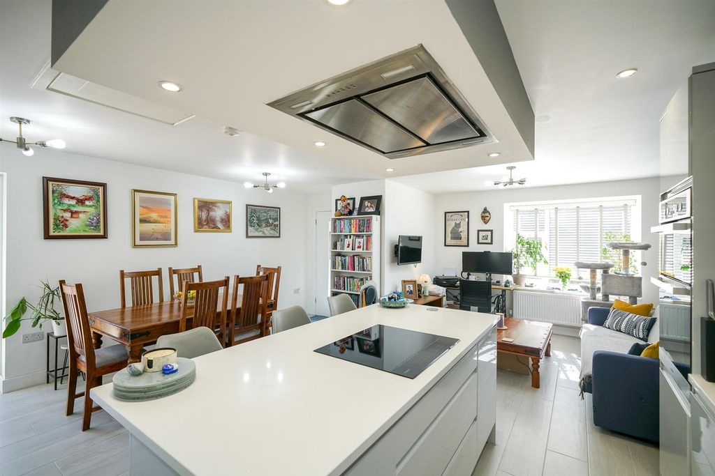 Property photo 3 of 18 Lounge/Kitchen/Dining Room