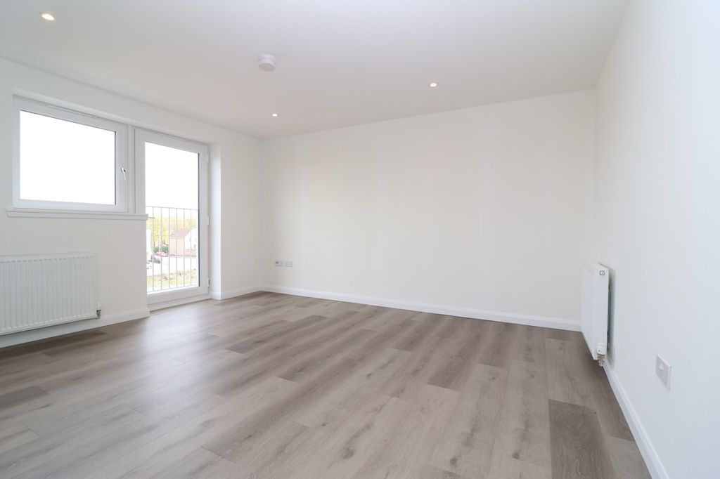 Property photo 2 of 17 Picture No. 19