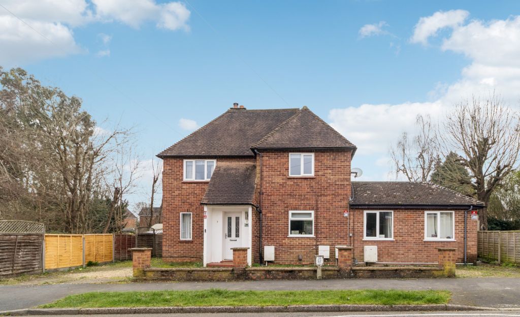 Property photo 1 of 8