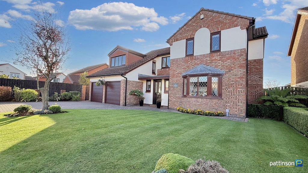 Property photo 1 of 61