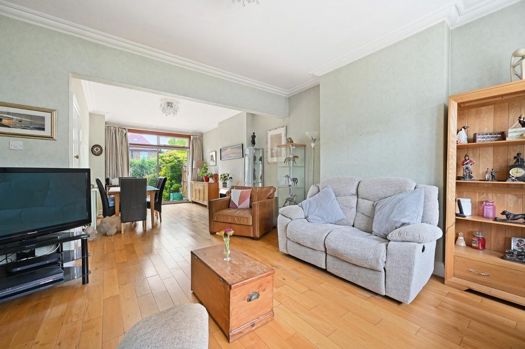 Property photo 3 of 15