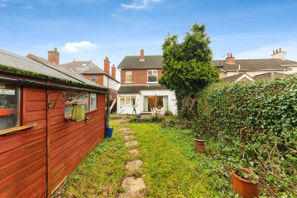 Property photo 2 of 15