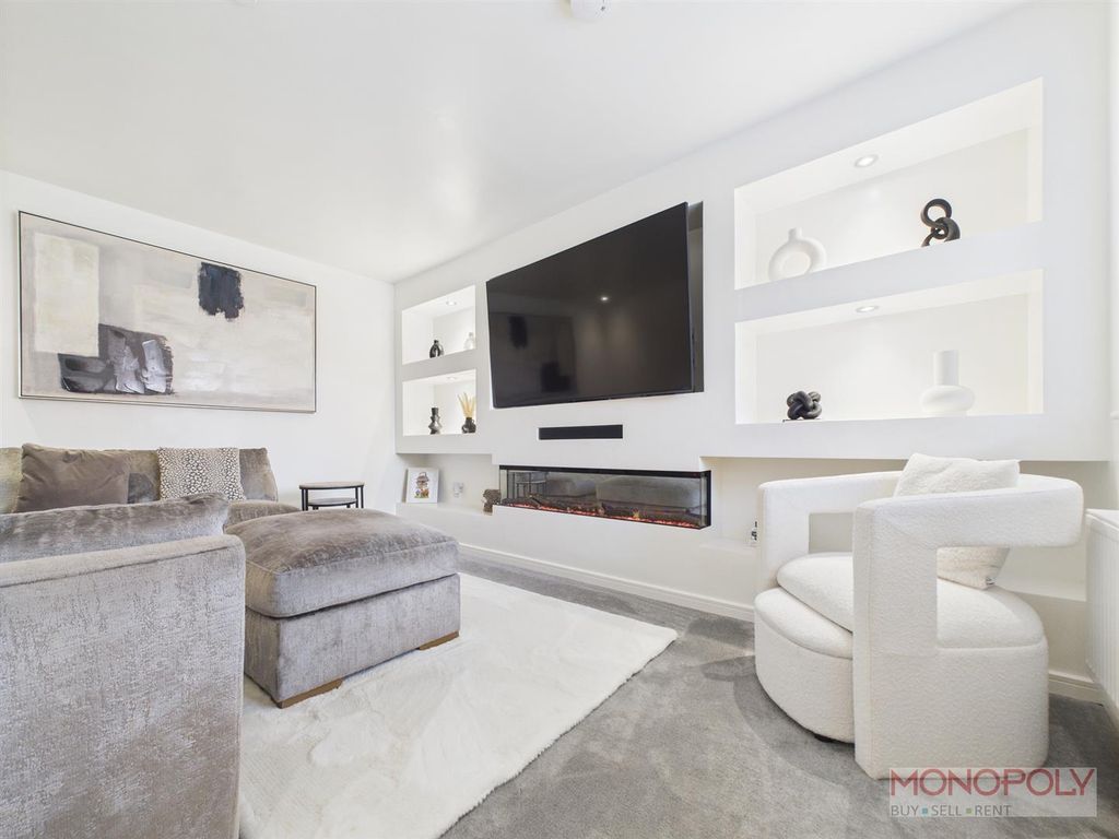 Property photo 2 of 33 Cam03815G0-Pr0294-Still013.Jpg