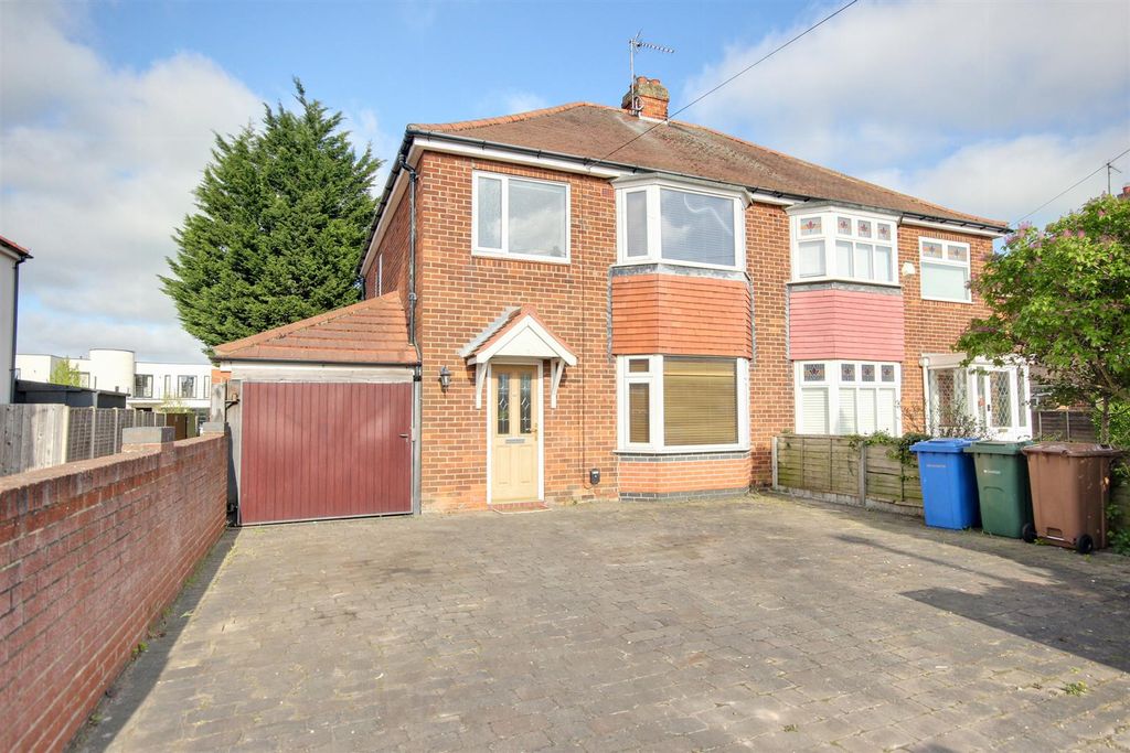 Property photo 1 of 18 Img_0001-Img_0003_Lzn.Jpg