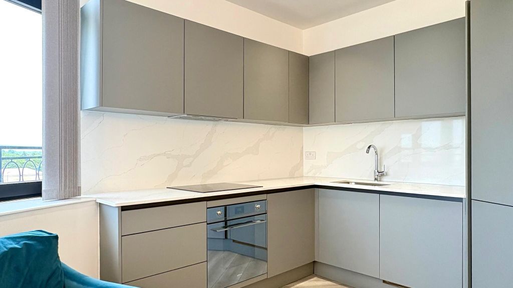 Property photo 2 of 10 Kitchen