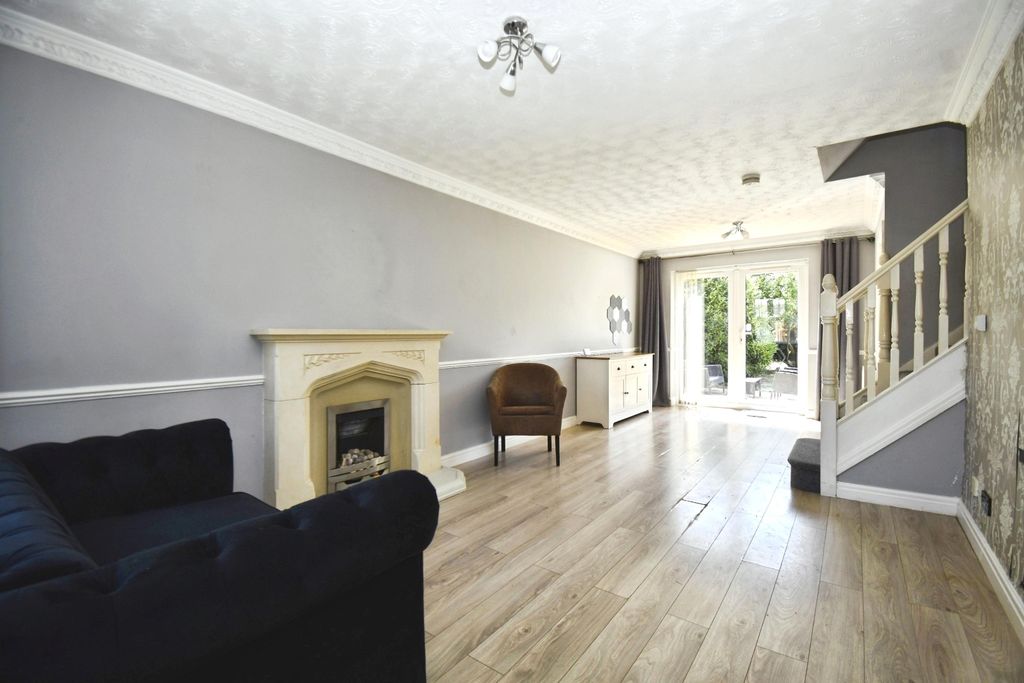 Property photo 2 of 23 Pbox-Img.Jpg