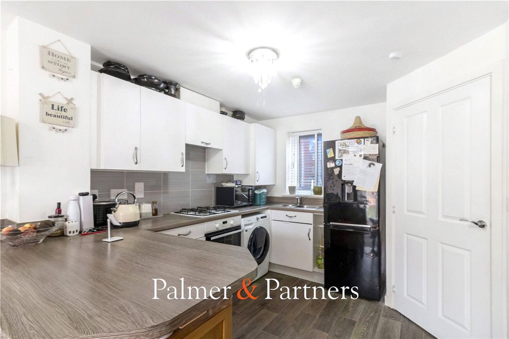 Property photo 2 of 15 Picture No. 24