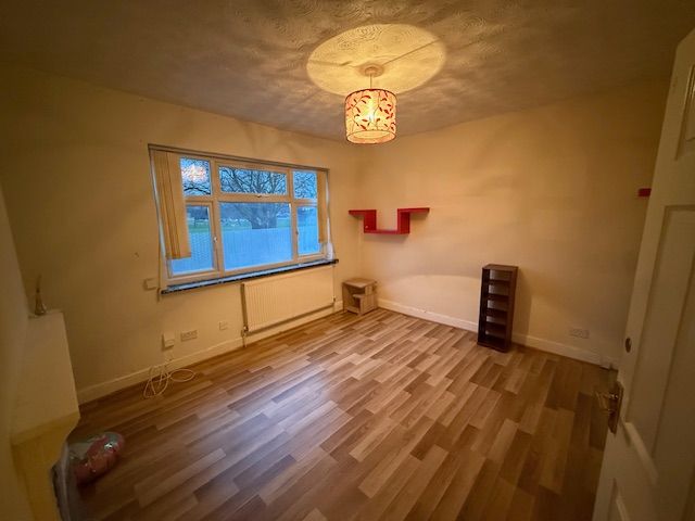 Property photo 3 of 11 Image