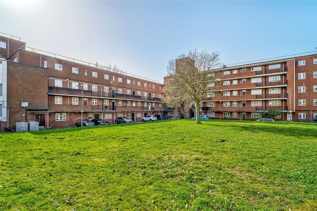 Property photo 3 of 16 Picture No. 20