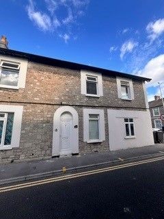 Property photo 1 of 8 Exterior
