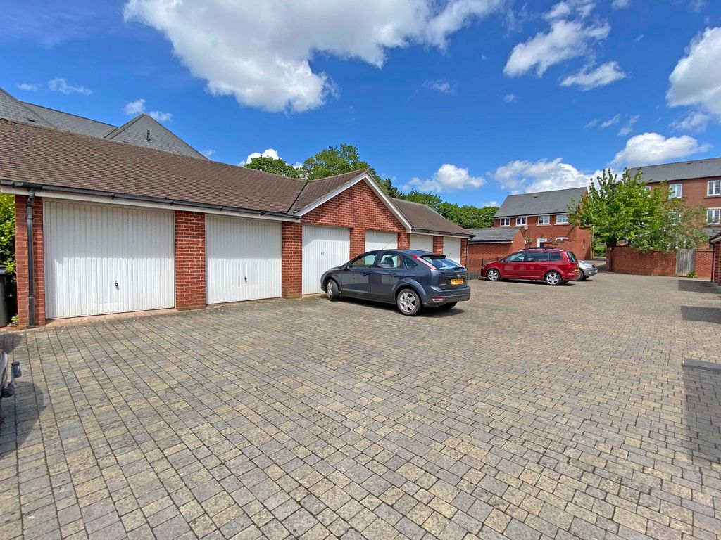 Property photo 3 of 3