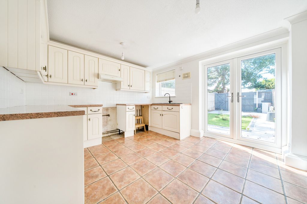 Property photo 3 of 19 1488678-4-6A4E9d7...