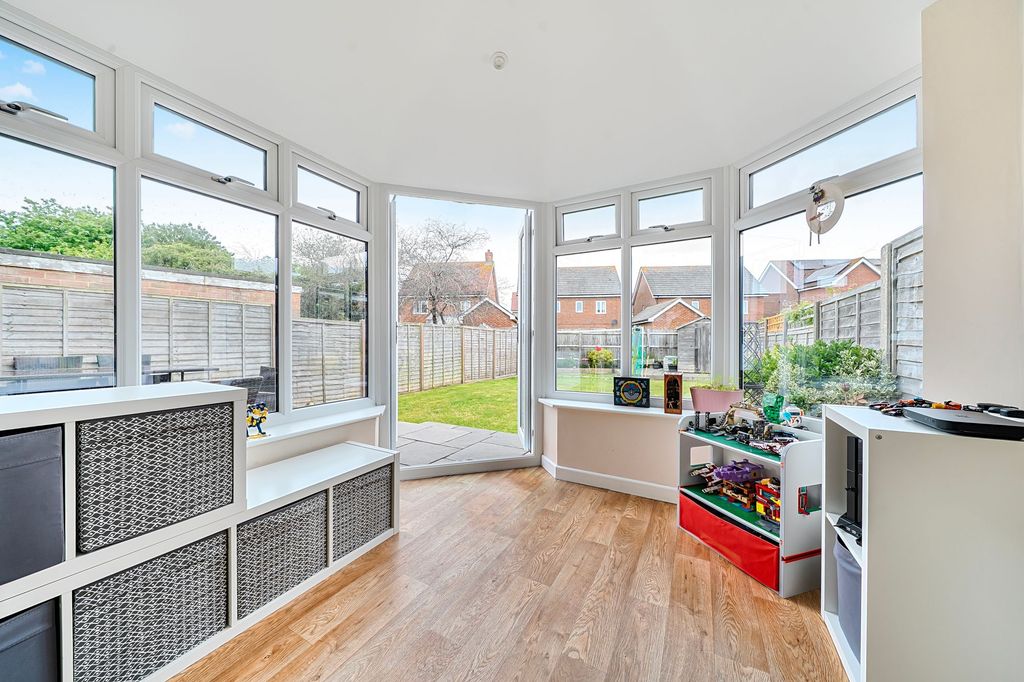 Additional image 14 of 3 bed semi-detached house for saleWestmorland Drive, Felpham, Bognor Regis PO22