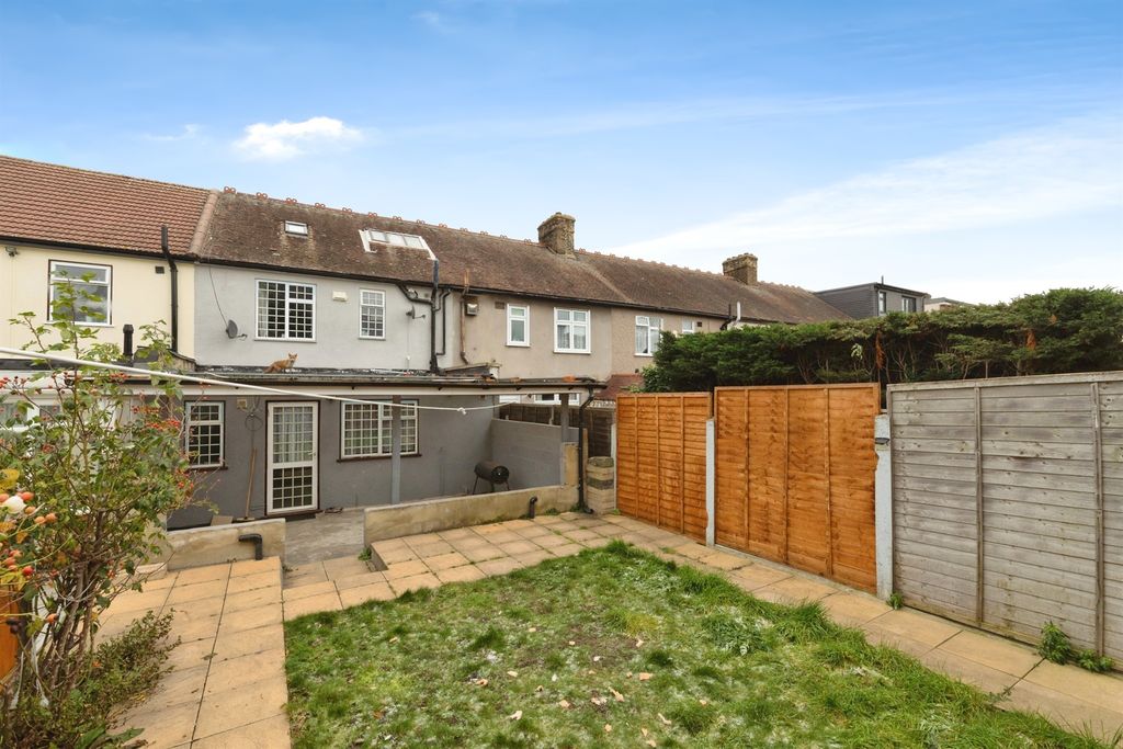 Property photo 2 of 15