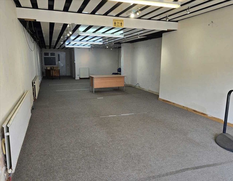 Property photo 2 of 2 Sales Area