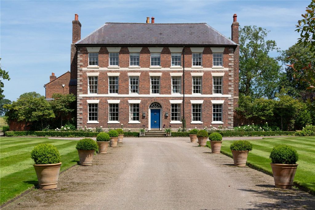 Property photo 1 of 22 Bulkeley Hall
