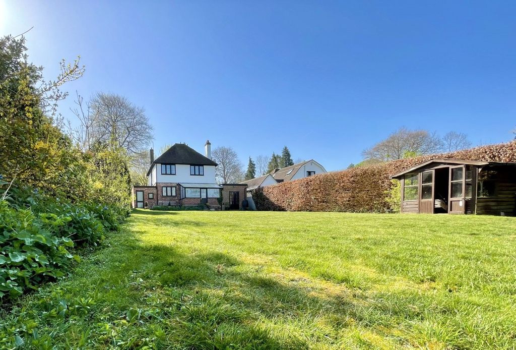 Property photo 2 of 26 Garden