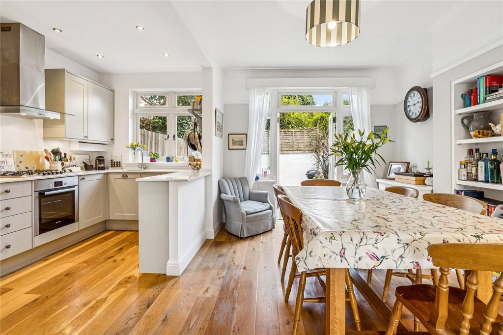 Property photo 3 of 10 Picture No. 21