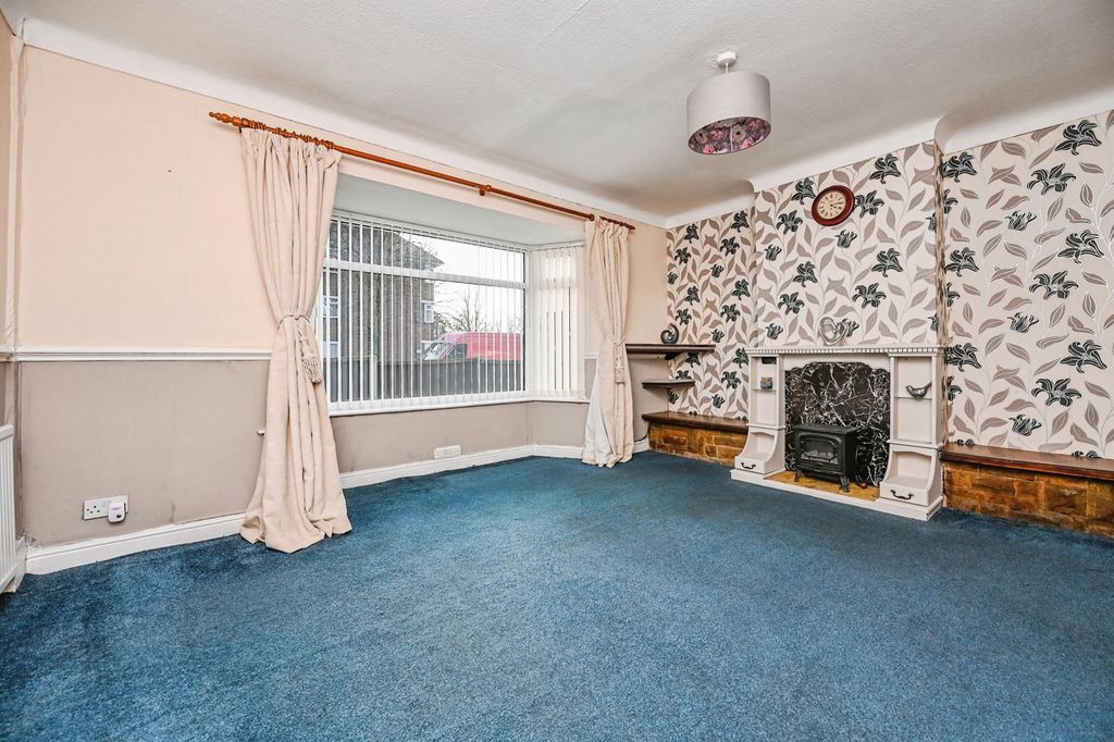 Property photo 3 of 20 Pbox-Img.Jpg