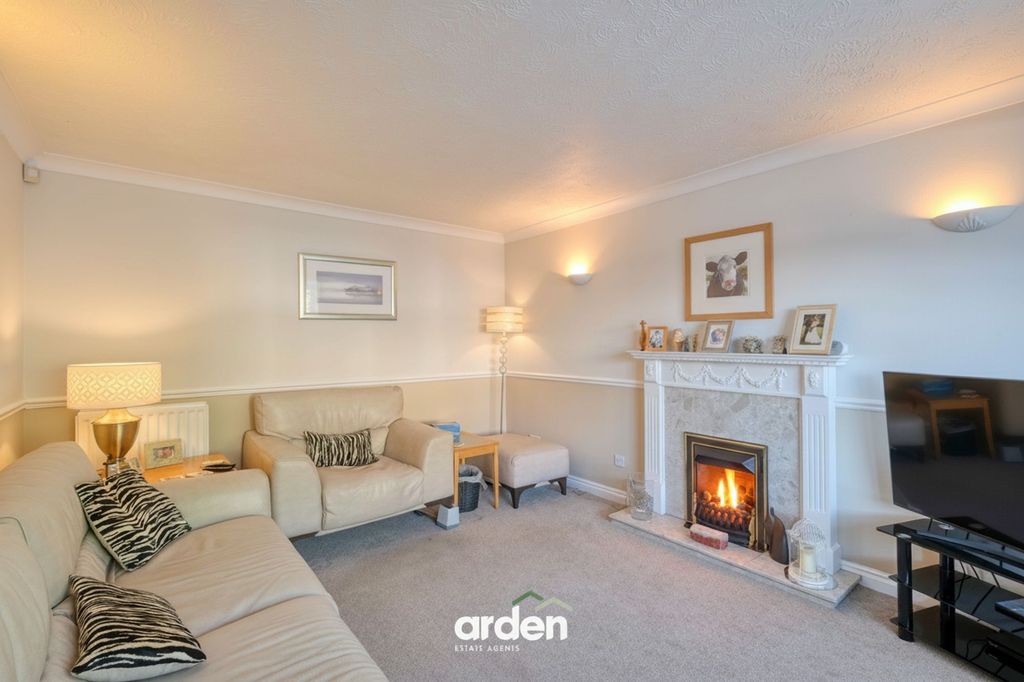 Property photo 3 of 15