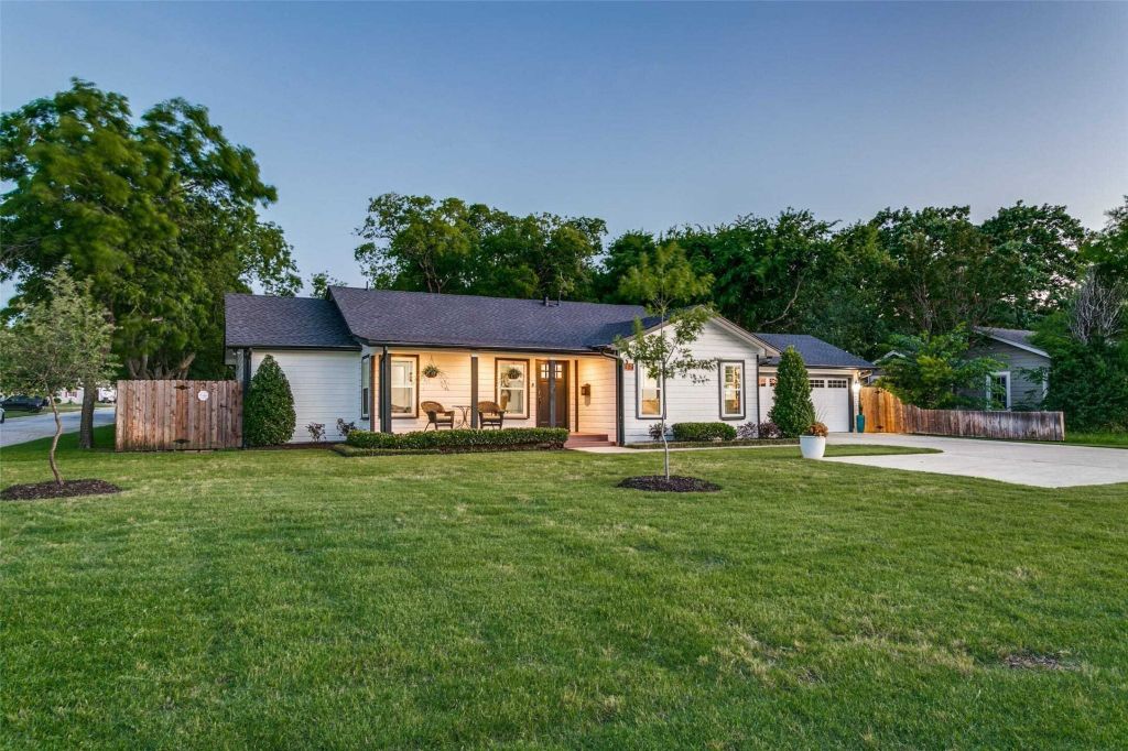 Property photo 1 of 31