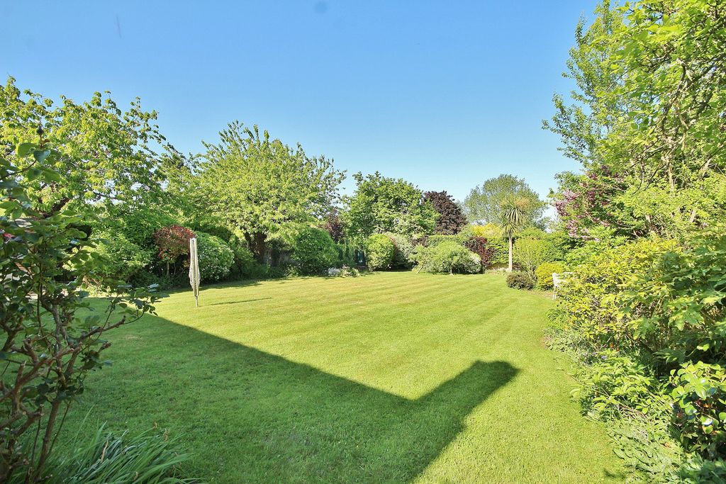 Property photo 3 of 15