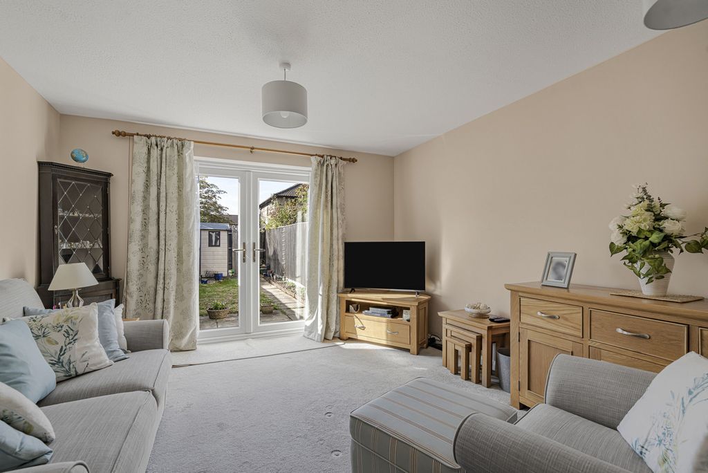 Property photo 2 of 14